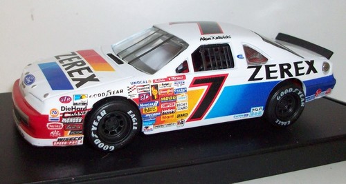 Quartzo scale 2037 ford - scale,
