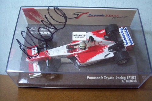 Minichamps 403 020025 - 1/43,